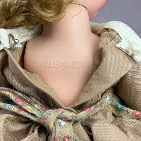 VTG Madame Alexander Little Women Meg March 8" Doll #408 Miniature Showcase - Picture 6 of 8